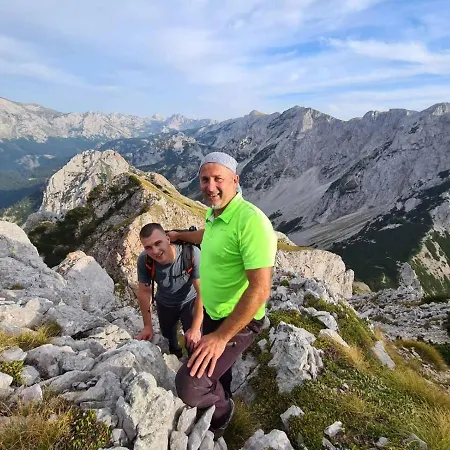 Bosnian Chalet 木屋 Hadžići